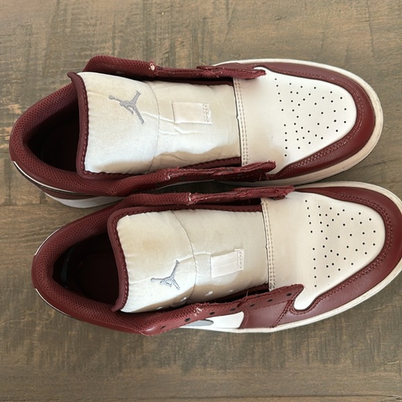 Air Jordan 1 low Bordeax size 8 - Picture 2 of 5